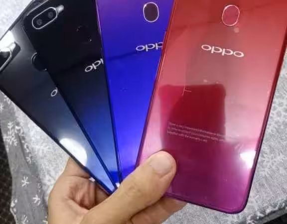 Oppo f9, 4gb 128gb or 6gb 64gb