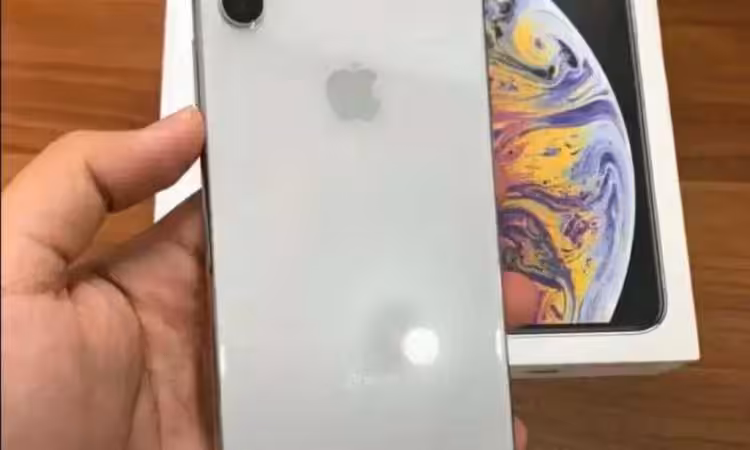 iPhone Xs Max PTA approved Cheap Rate from Market