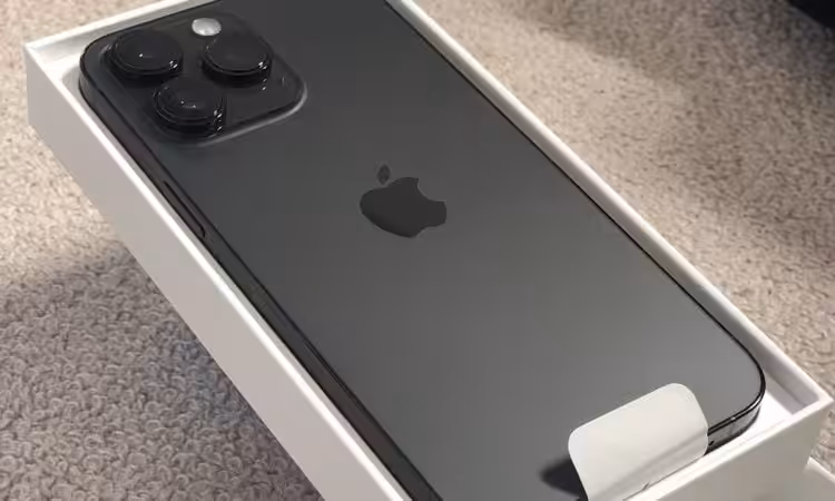 Apple IPhone 14 Pro Max 1TB $550/ IPhone 13 Pro Max $500