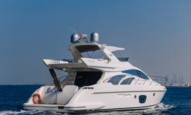 Luxury Yachts Rental Dubai, Yachts Charter, Boat - Renty.ae