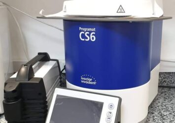 Programat Ivoclar CS6 and Vp5 Vacuum pump