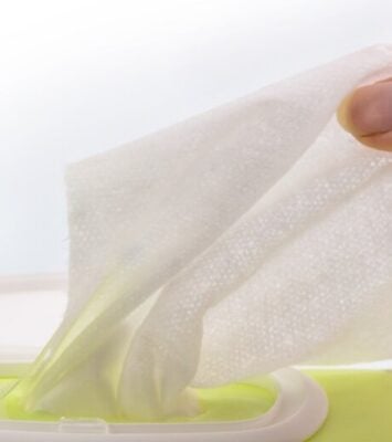 wet wipes
