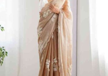 Get red net saree