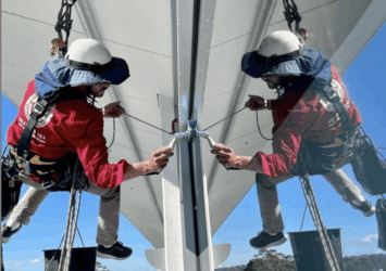 Abu Dhabi Rope Access Cleaners, Clean Building & Facade