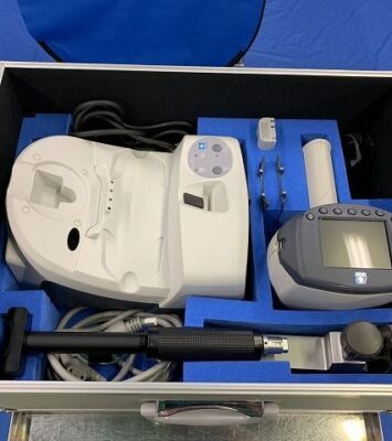 Nidek HandyRef-K Handheld Ref/Keratometer