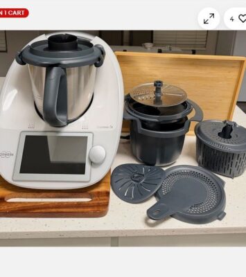 Thermomix TM6 Food Processor Complete Set with Original Acce